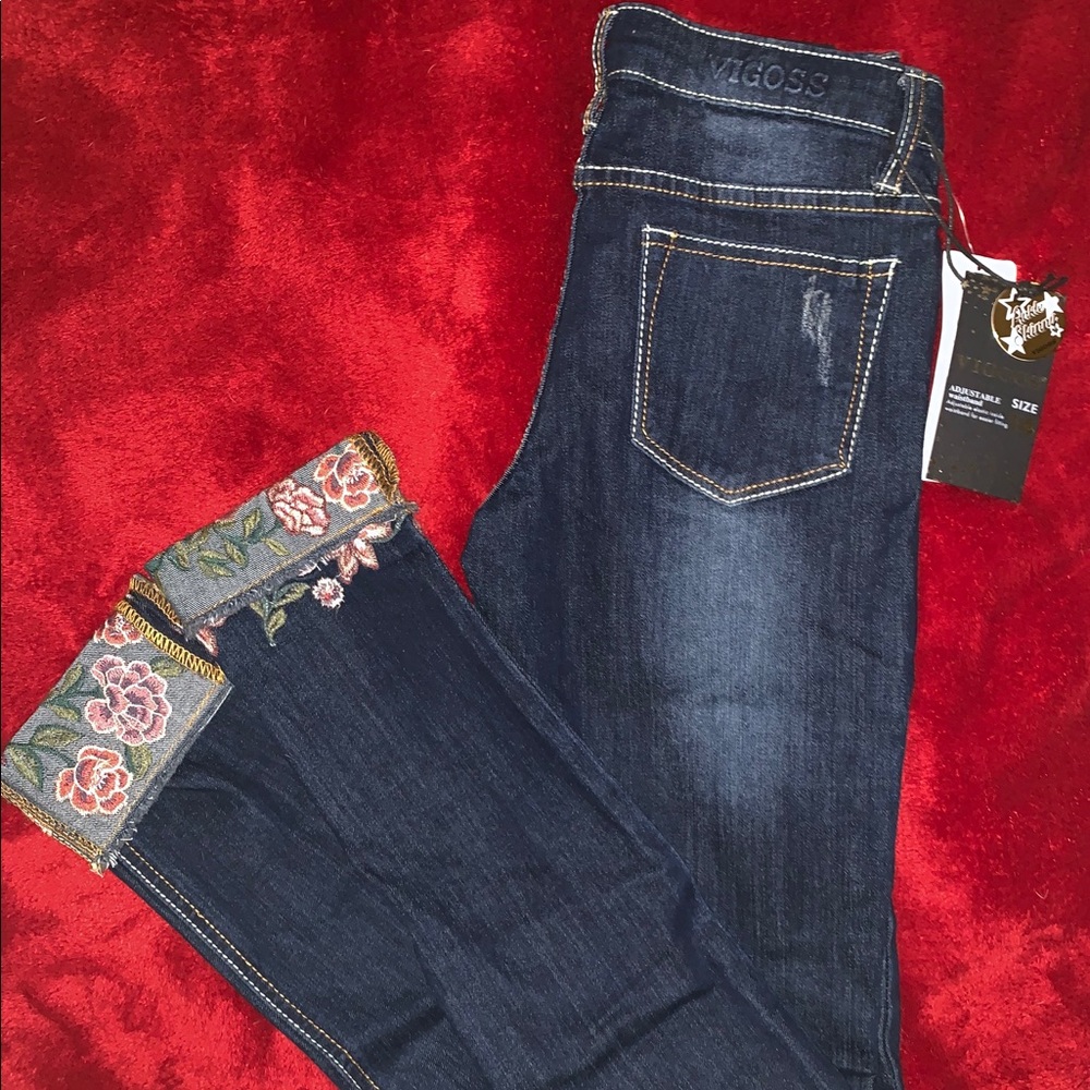 NWT Girls Embroidered Jeans